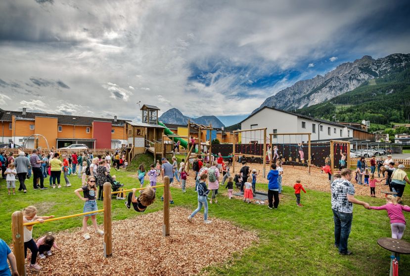 Ein Spielplatz von Kindern für Kinder