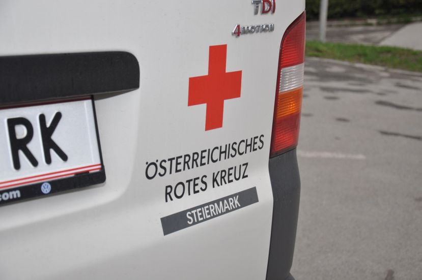 Verletzte Personen auf der B-320