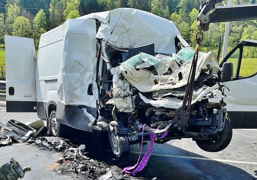 Verkehrsunfall fordert zwei Todesopfer