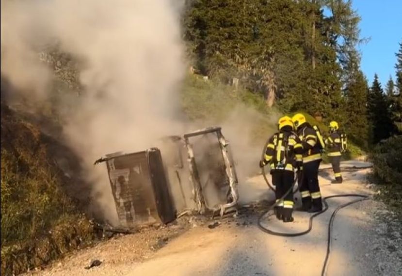 Fahrzeug geriet in Brand